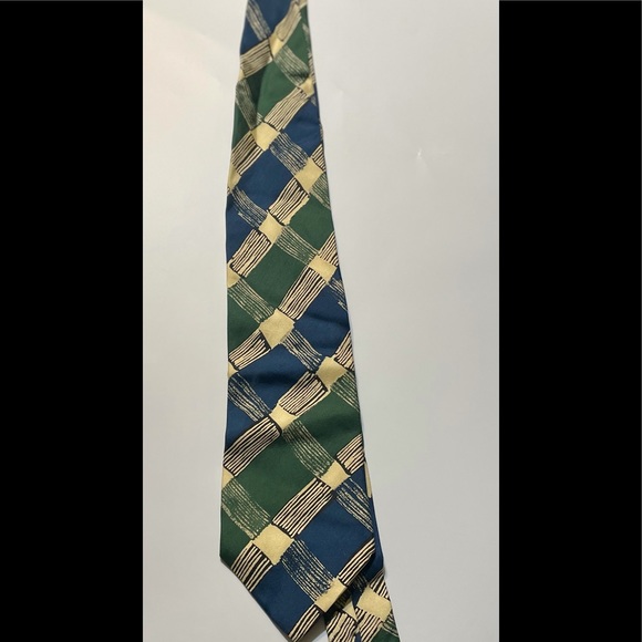 Hugo Boss 100% Silk Tie - Picture 3 of 5
